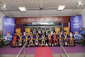 Susulan pandemik covid 19 yang semakin membimbangkan, uitm amat prihatin dengan kesejahteraan dan keselamatan. Istiadat Konvokesyen Uitm Ke 90 Uitm Cawangan Perlis