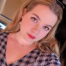 Elena Bonilla (@elenabonilla3_)