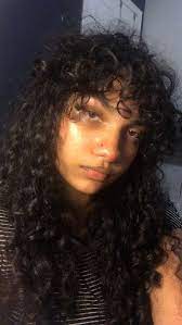 Curly girls completely understand the importance of a smart haircut choice, along with an arsenal of daily hairstyles to keep thick ringlets under control during every season. I Gave Myself Layered Haircut 3a 3b Hair Curlyhair