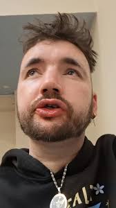 I am heartbroken too miss Rhias birthday. I went to this beautiful church  in titchfield called the livingword church ⛪️. A little song a prayer for  Rhia. 4 lovely people prayed for me and her after. ...