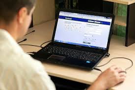 Facebook desktop version hit by global outage