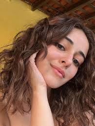 Warning about personal space invasion