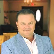 Leann Edwards (@leanncrna)