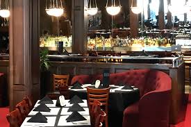 Chef Joseph S At The Connoisseur Room This Elegant Indianapolis Fine Dining Restaurant Has A Wond Indianapolis Restaurants Fine Dining Restaurant Indianapolis