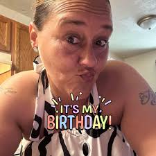 Lunch food consistency and favorite snacks