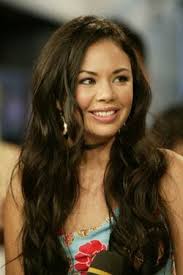 Mona Vanderwaal