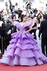 The Most Daring Red Carpet Dresses At The 2019 Cannes Film Festival Red Carpet Dresses Met Gala Dresses Dresses