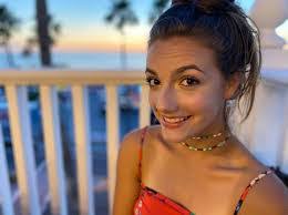 Shelly Deal's Instagram, Twitter & Facebook