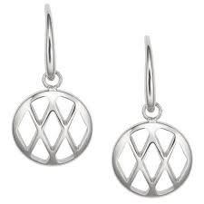 Qu'ils soient pour homme, femme ou enfant, nous avons des bijoux pour vous aurez le plaisir de découvrir par exemple nos boucles d'oreilles pendantes, nos créoles ou encore nos boucles d'oreilles fantaisie parfaites pour compléter. Boucles D Oreilles Pendants Acier Fossil Jf02722040 Jf02722040