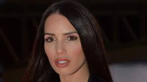 Manon marsault (born march 4, 1989) is famous for being reality star. Manon Marsault Devoile Son Enorme Poitrine Apres Son Operation De Chirurgie Oh La La