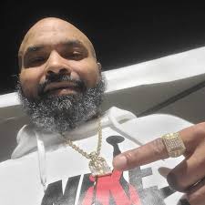 I got my nipples re pierced today after not having them for 2 years and the  pain was so excruciating!!! But they so prettyyy 🥰😘