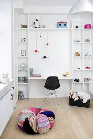 Childrens Room With Great Idea For Lots Of Storage Combined With A Desk Shown In The Danish Magazine Boligmagas Cool Kids Rooms Kids Desk Space Kid Room Decor
