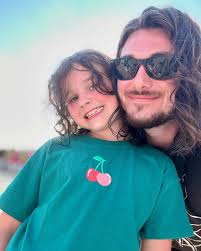 Johnny Sword (@johnnysword_) • Instagram photos and videos