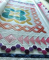 Beautiful ivory cream and khaki floral toile quilt set with its gorgeous floral pattern will surely bring warmth into bedroom and give a vintage aesthetic. 320 Medallion Quilts Ideas Medallion Quilt Quilts Quilt Inspiration