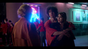The elite cast plays tv's most glam teens. Lucrecia And Valerio Scenes 2x03 Elite Youtube