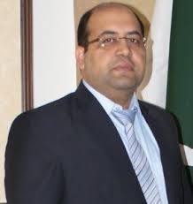 Aleem Khan dares PM Imran for public debate