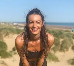 Vítima foi baleada nas costas durante briga de trânsito em são paulo.mais informações: Gb Muore In Un Incidente In Monopattino La Nota Youtuber E Presentatrice Emily Hartridge La Repubblica