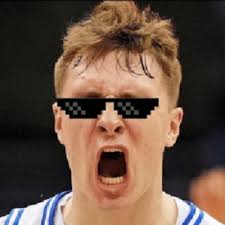 DLo to Kelly nice pass and layup!