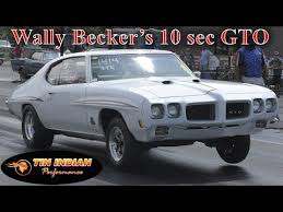 1970 Pontiac GTO runs a 10 second pass banging gears