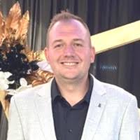 1000+ perfiles de «Iser»