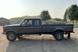 Image result for LG Black 1990 Truck