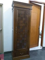 Lemari pakaian 1 pintu kayu jati jepara minimalis klasik dan terbaru model desain almari baju anak kos dua laci satu daun harga murah yang bisa anda jadikan sebagai referensi untuk furniture set kamar tidur anda di rumah. Lemari Jati 1 Pintu Perabotan Rumah Di Carousell