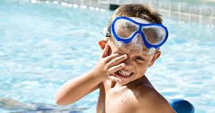 Wie Entstehen Rote Augen Im Schwimmbad Rote Augen Augen Schwimmen