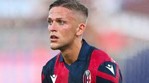 Orsolini in gol, ma si riaccende la sfida con Karlsson