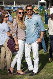 Para carlos baute y su hijo fue muy especial. Carlos Baute And Astrid Klisans Horse Riding In Spain Famousfix