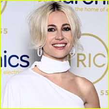 WME Signs 'Feels Good' Podcast Co-Host & Influencer Amanda Cerny