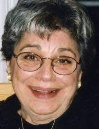 Arlene Lyon's Instagram, Twitter & Facebook