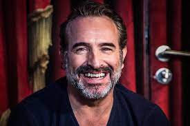 Sa carrière débute sur scène et à la télévision durant les années 1990, au sein de la troupe d'humoristes nous ç nous, puis il s'impose comme un acteur populaire grâce à la shortcom un gars, une fille, dont il partage. Jean Dujardin Photos Souvenirs Quand Il Etait Jeune