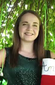 Amira, one of the most beautiful photos, always with her beautiful smile  and the usual friendliness! Hugs Opera Princess!🌺😘👏👏👏👏