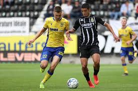 Tag jouw foto/video met de hashtag #stvv voetbal, volk & vuur! H6hr13opqlxtxm