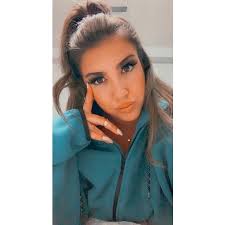 Natalie Ventresca's Instagram, Twitter & Facebook