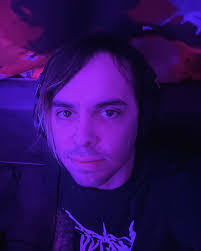 Heather Redmon's Instagram, Twitter & Facebook