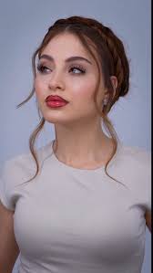 Elegance begins at the lips. Our model wears Lip Liner in Passion, finished  with our signature Dream Lip Oil — a timeless pairing of definition and  luminosity 💋