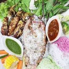Smoky and crusty on the outside and juicy on the inside, this thai leaf wrapped… Miang Pla Pao Fuhhhh Menarik Di Kelantan Facebook