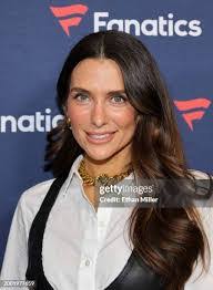 Melissa Rubin's Instagram, Twitter & Facebook