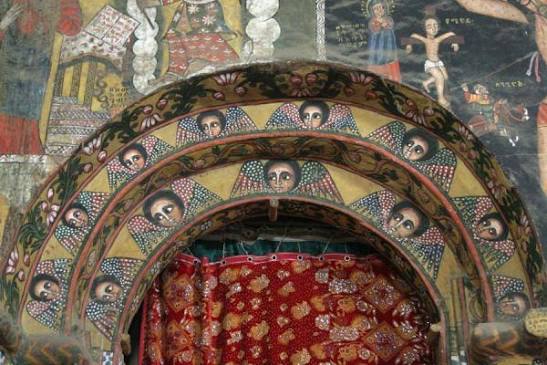Foto di Colourful religious scenes on the walls of Debre Birhan Selassie church | Gonder | Etiopia