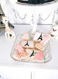 The Cake Is Homemade Decorated With Happy Birthday Sophie Have A Little One Who S Obsessed With Sophie The Giraffe Click Through This Pin To See An Adorable Sophie La Girafe In Pa Paris Birthday Parties Paris Birthday