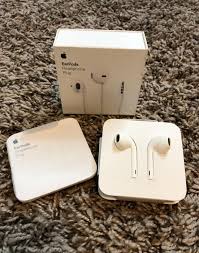 Authentic Apple Earpods Ear Buds With 3 5mm Plug Brand New Open Box Apple Earphones Apple Earbuds