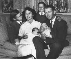 Jimmy Stewart With Family 1951 Old Movie Stars Hollywood Couples Movie Stars