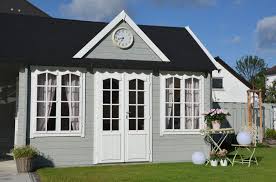 Gartenhaus Grau Weiss Moderner Gartentrend Mit Stil Gartenhaus Grau Gartenhaus Hausfassade