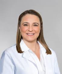 Camilla Dutra's Instagram, Twitter & Facebook