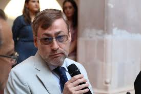 Políticas de austeridad se deben aplicar con bisturí, no con machete: Javier  Avelar, rector de la Autónoma de Aguascalientes