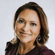 Vicki Rogers's Instagram, Twitter & Facebook