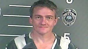 Man charged with using stolen checks to buy auto parts