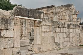 This fourth century synagogue in capernaum is built on the foundations of the first century synagogue where jesus taught. Capernaum Synagogue 2 Livius