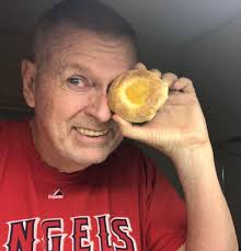 Apple of My Eye: A Continuation of the Kolache Chronicles So,in a nod to  the concept of sweet Czech tradition, I'll note again that I'm fortunate  enough to have three swell sisters—Anton